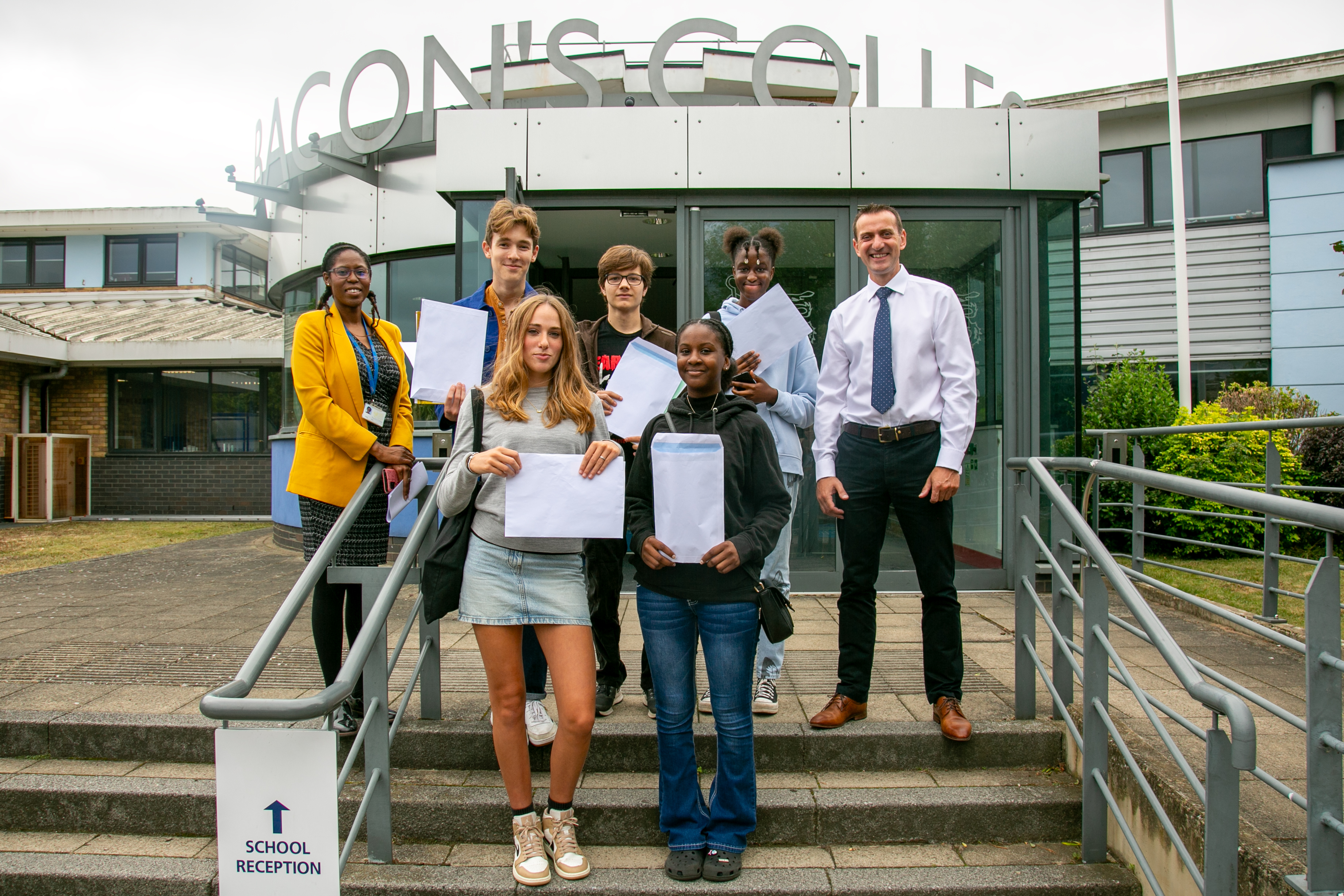 GCSE Results Are a Cause For Celebration at Bacon's College